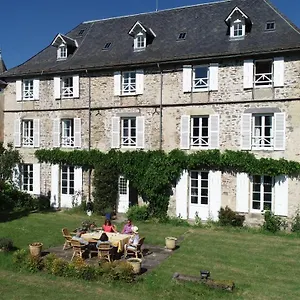 Chateau De Savennes - Caveau De Sabrage Bed & Breakfast